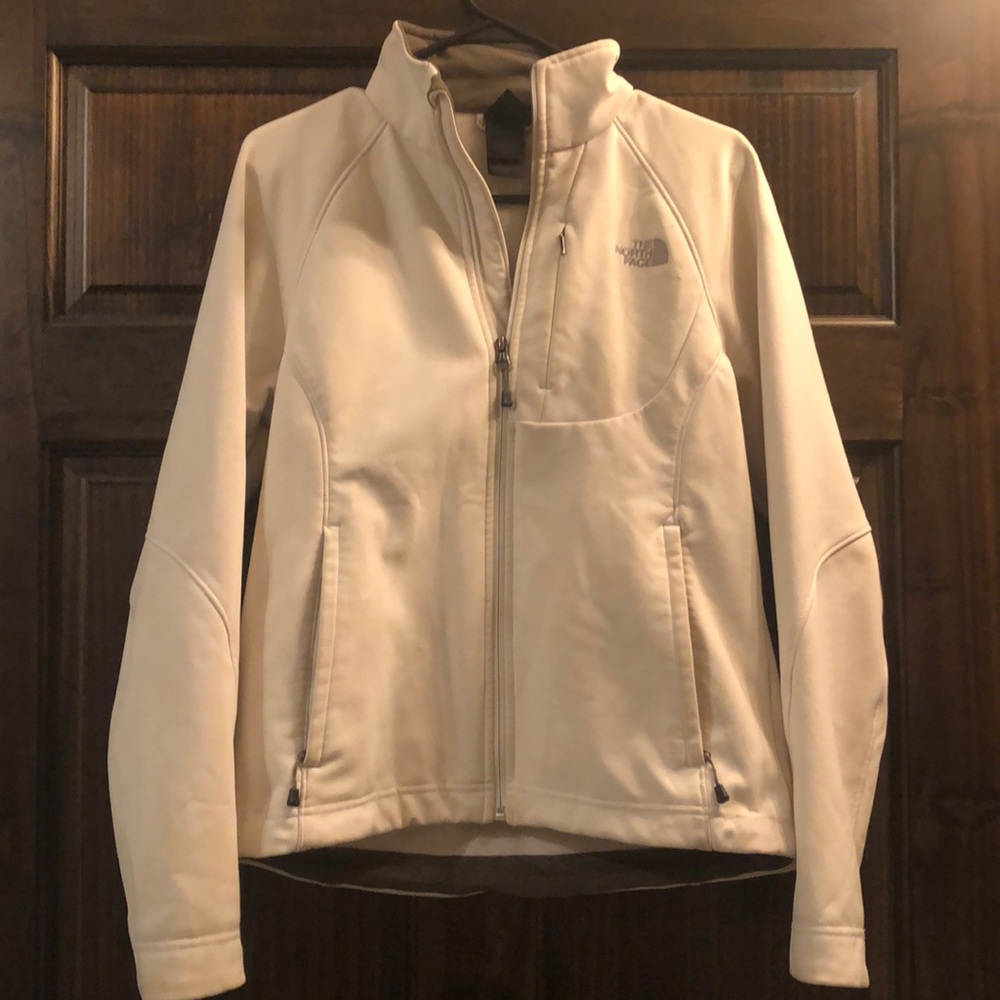 White Women Medium North Face Jacket